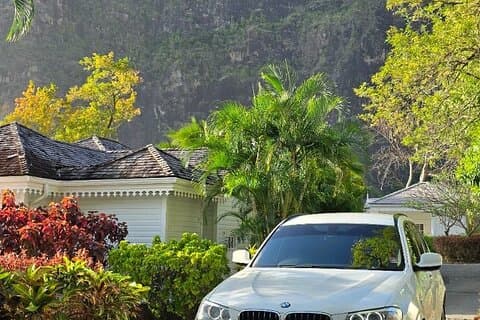 Airport Transfer to Secrets Resort and Spa (Round Trip)