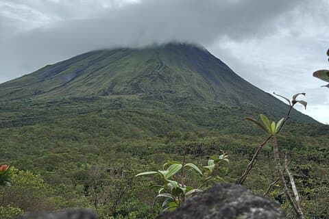Volcano Hike Zipline et Hot Springs Adventure
