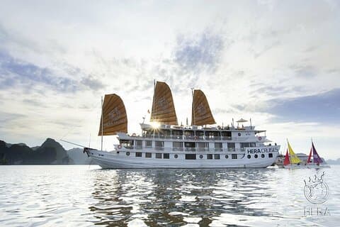 Hera Boutique Halong Cruise : 2D1N Tour met transfer vanuit Hanoi