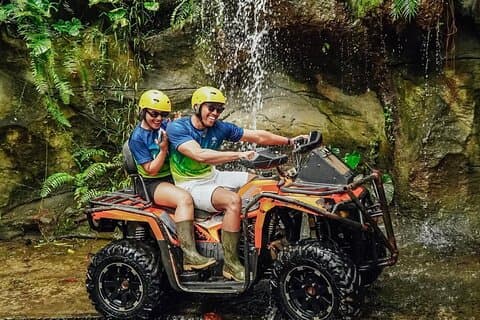 Bali ATV Quad Bike und Wasser Rafting mit Mittagessen & Transport