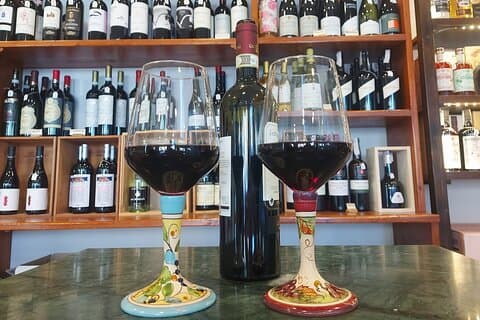 O Salão de Cerâmica e Vinhos de Chianti