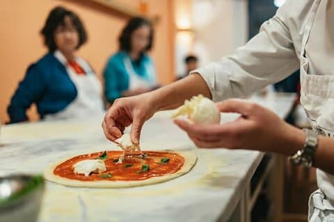 Neapolitan Pizza madlavning klasse i Sorrento
