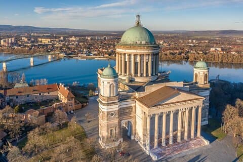 Excursión privada de un día a la Basílica de Budapest con entradas