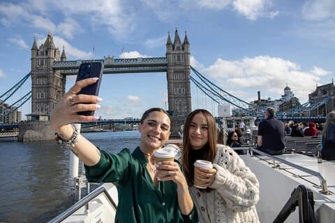 London Thames Flodkryssning med drycker och middagsalternativ