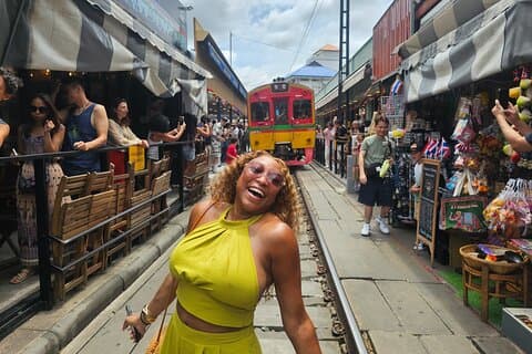 Visite privée du marché flottant et du marché ferroviaire (service Premium)