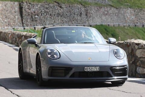 5 land Alpine Grand Tour i en luksuriøs bil