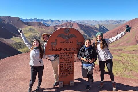Montaña de Colores y Valle Rojo: Tour en Cuatrimoto desde Cusco