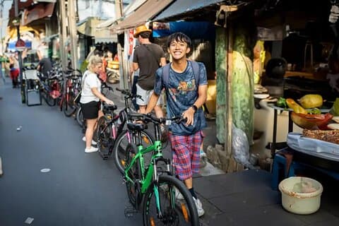 Bangkok Bike Street Food Tour med lokale hjemmelavede måltider