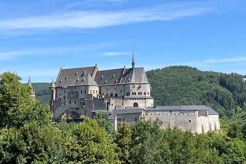 Luxembourg Vianden Castle Tour with Transfer + surprise stop