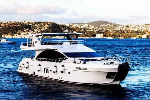 Hotell i nærheten av Istanbul Bosphorus Yacht Cruise