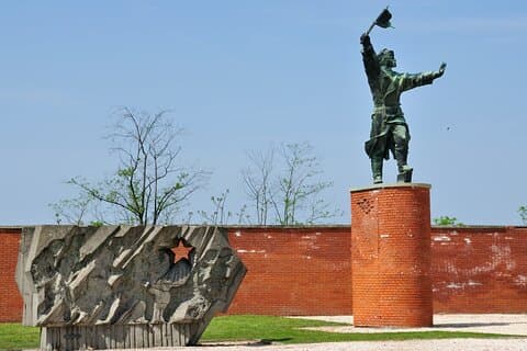 Budapest Memento Park Memory of Communism Private Car Tour
