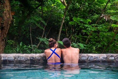 8 manieren om je zintuigen te prikkelen. avontuur, natuur & wellness