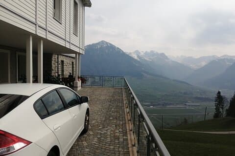 Private Transfers von den Flughäfen Zürich und Basel