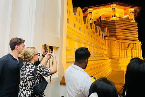 Udflugt til Kandy - Tandens tempel, haver og kultur