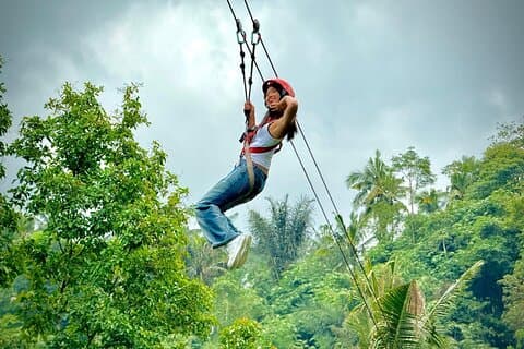 Bali Ubud Zipline, forêt de singes et cascade Aventure