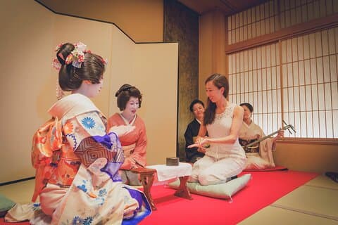 Visita guiada de 2 horas a Asakusa y experiencia auténtica de 2 horas en Geisha