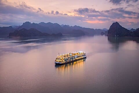 Halong Bay und Lan Ha Bay Indochine 5 Sterne Kreuzfahrt 2D1N Luxus Tour