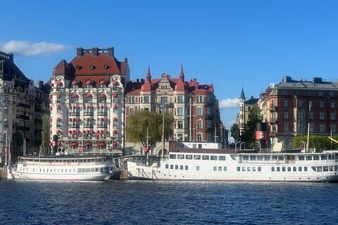 Privat rundtur Stockholm med lokal Guide med Lyxbil