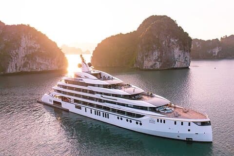 Grand Pioneers 6 - Cruzeiro Estrela – 2D1N Halong Bay Classic Tour