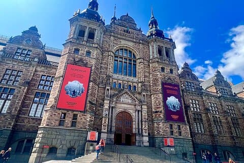 VIP Stockholm guidet bytur + Vaasa museum av Mercedes V-klasse