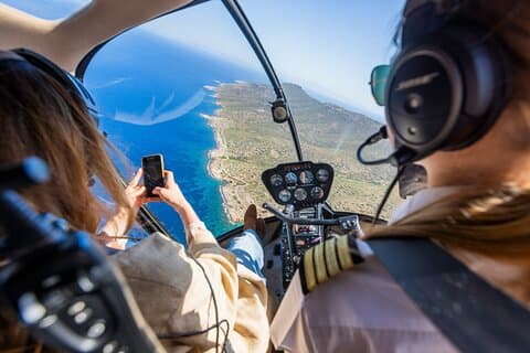 Fliegen Sie mit dem Hubschrauber über Athen Stadt & Riviera