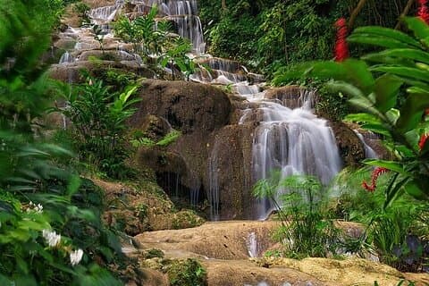 Ocho Rios Mi Crazy: Konoko Falls, trädgård och park med strandtur