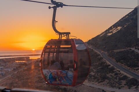 Tour in funivia al tramonto e grande mercato Souk Agadir