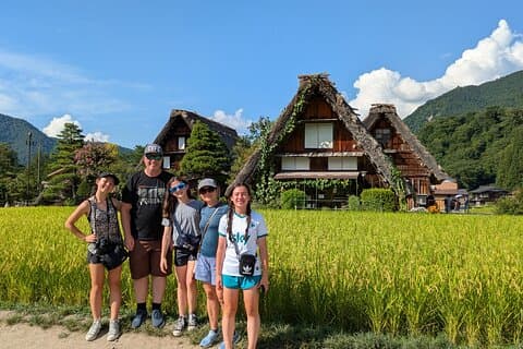 Takayama & Shirakawa-go Private Tour – Guide & bil fra Nagoya