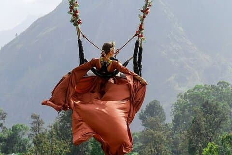 Ella Swing in Ella