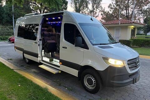 Medellín privat VIP flygplatstransport till Medellín