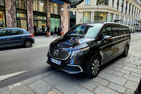 Private Transfer: Versailles to Paris Airport CDG by Luxury Van