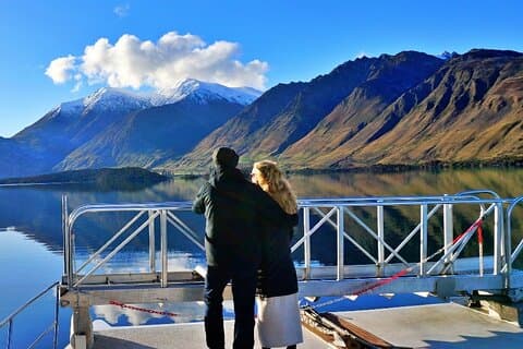 Hoteller i nærheden af Stevensons Island Outstanding Scenic Cruise
