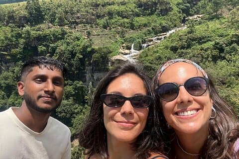Nuwara Eliya thee plukken-proeven verborgen watervallen ervaring