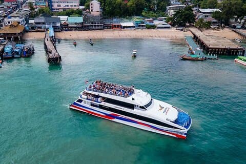 Smooth Koh Phangan til Phuket Transfer med katamaran og bus