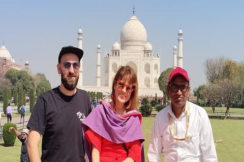 Dagtrip naar Taj Mahal vanuit Delhi met de supersnelle trein - all-inclusive