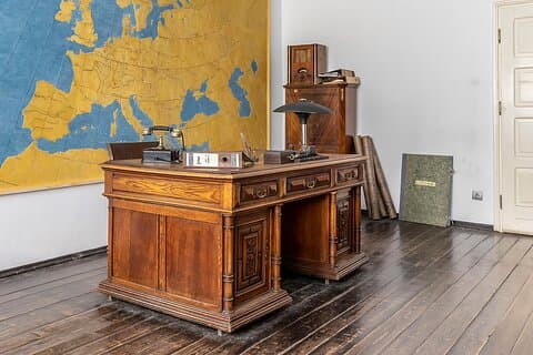 Visite à pied du musée Schindlers Factory