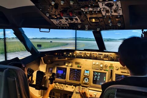 Drone Hands On e Boeing 737 Simulator Journey