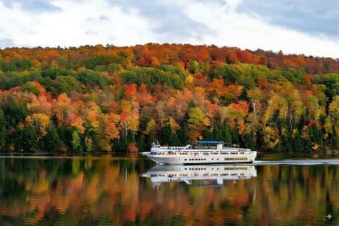 Crucero Oktoberfest por el río Hudson