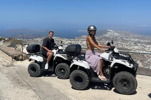 Tour Santorini ATV Highlights : Oia, Miradores & Playas Volcánicas