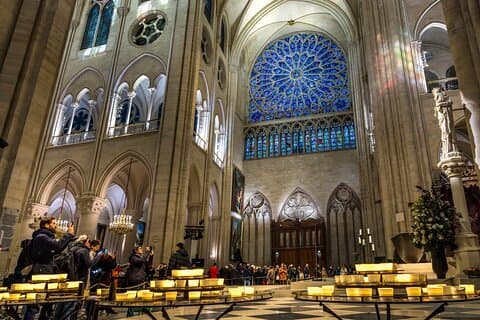 Paris Notre Dame Cathedral and Sainte Chapelle Semi Tour Privado