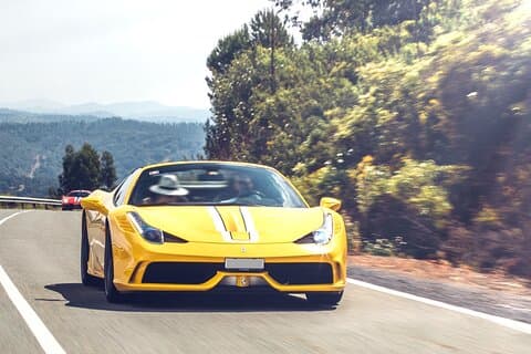 Tour panoramico in Ferrari della Toscana e soggiorno di lusso