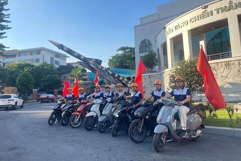 Tour en moto por Hanoi : Gemas ocultas con visita a la calle del tren