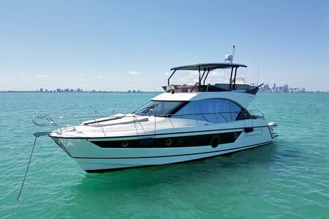 Location de yachts de luxe à Miami Beneteau 52 pour 6 personnes