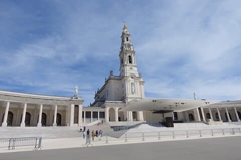 Lisbon: Fatima Sanctuary and Shepherds House Tour