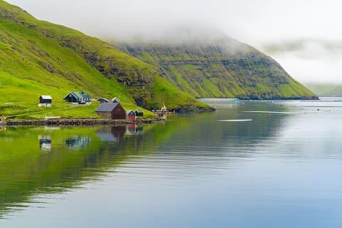 Private Shore Tour of Faroe Islands: Bird Cliffs & Villages