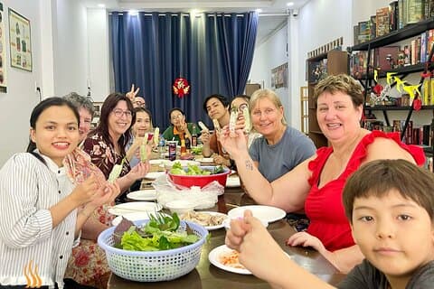 Suivez l'expérience locale Real Viet