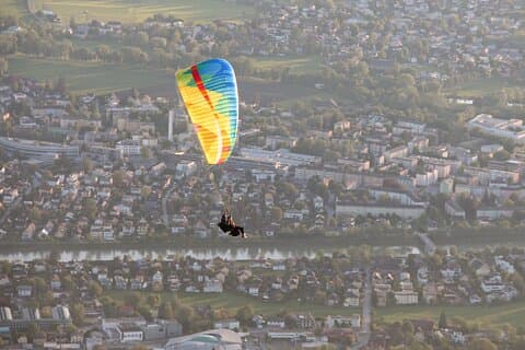 Tandem paraplyflyvning by og alpine udsigt i Salzburg
