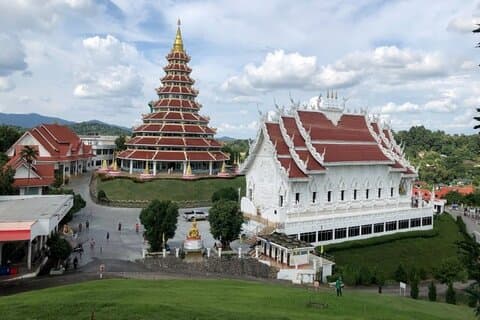 Chiang Mai-Chiang Rai : Witte Blauwe Rode Tempel Lalita Cafe Lunch