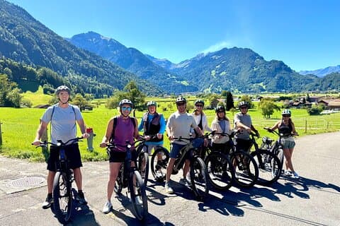 Discover Interlaken E-Bike Tour – Lakes Ruins and Scenic Views