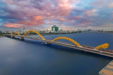Da Nang City Tasting Local Streeet Food Private Tour With Student